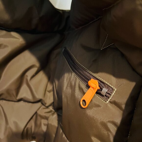 Rocky Mountain Featherbed Vest 38 / Medium Rare With Dark Horse Hide Yoke - Picture 4 of 16